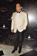 Dalip Tahil at Zoya introduces exquisite Jewels of the Crown jewellery line in Mumbai on 13th April 2013 (45).JPG